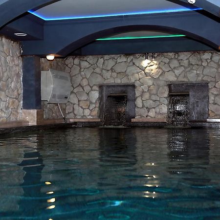 סוקהום Spa Hotel Karakas מראה חיצוני תמונה
