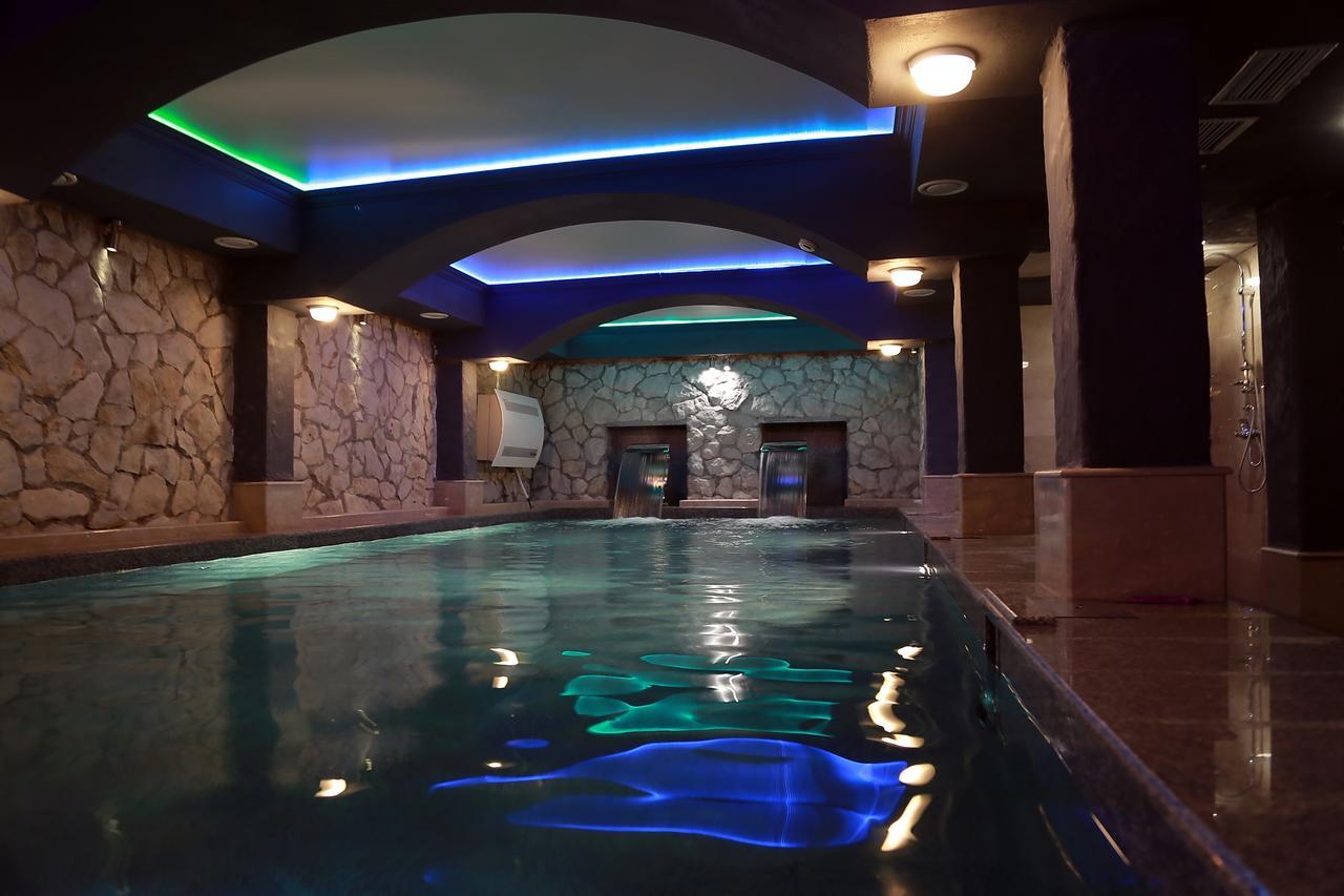 סוקהום Spa Hotel Karakas מראה חיצוני תמונה