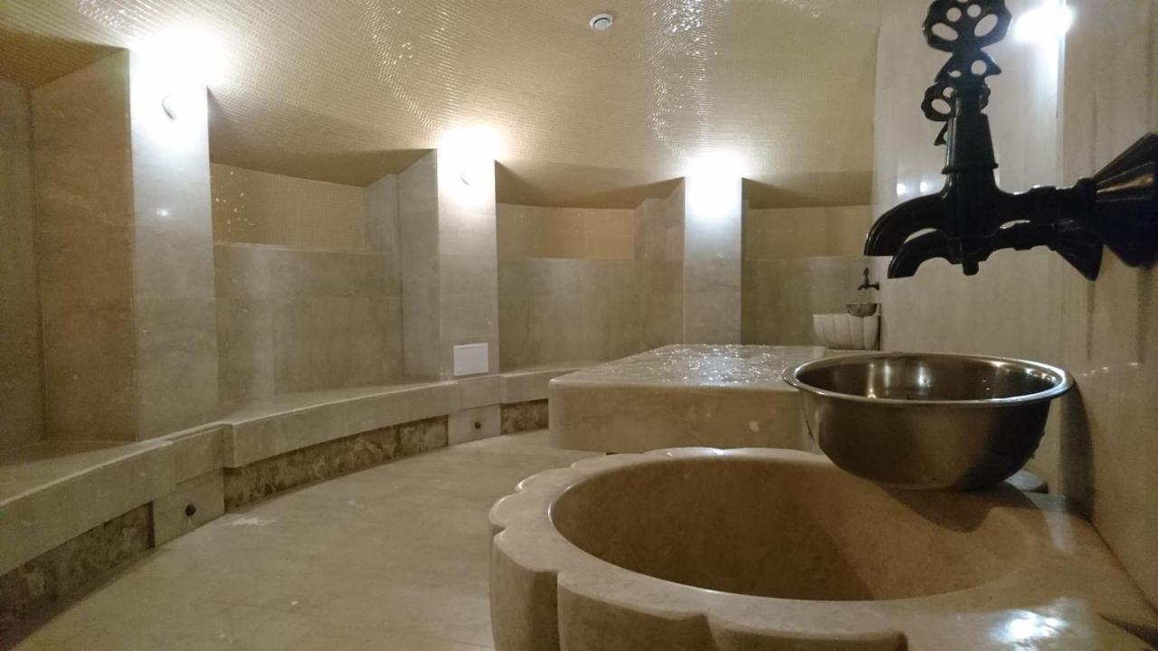 סוקהום Spa Hotel Karakas מראה חיצוני תמונה