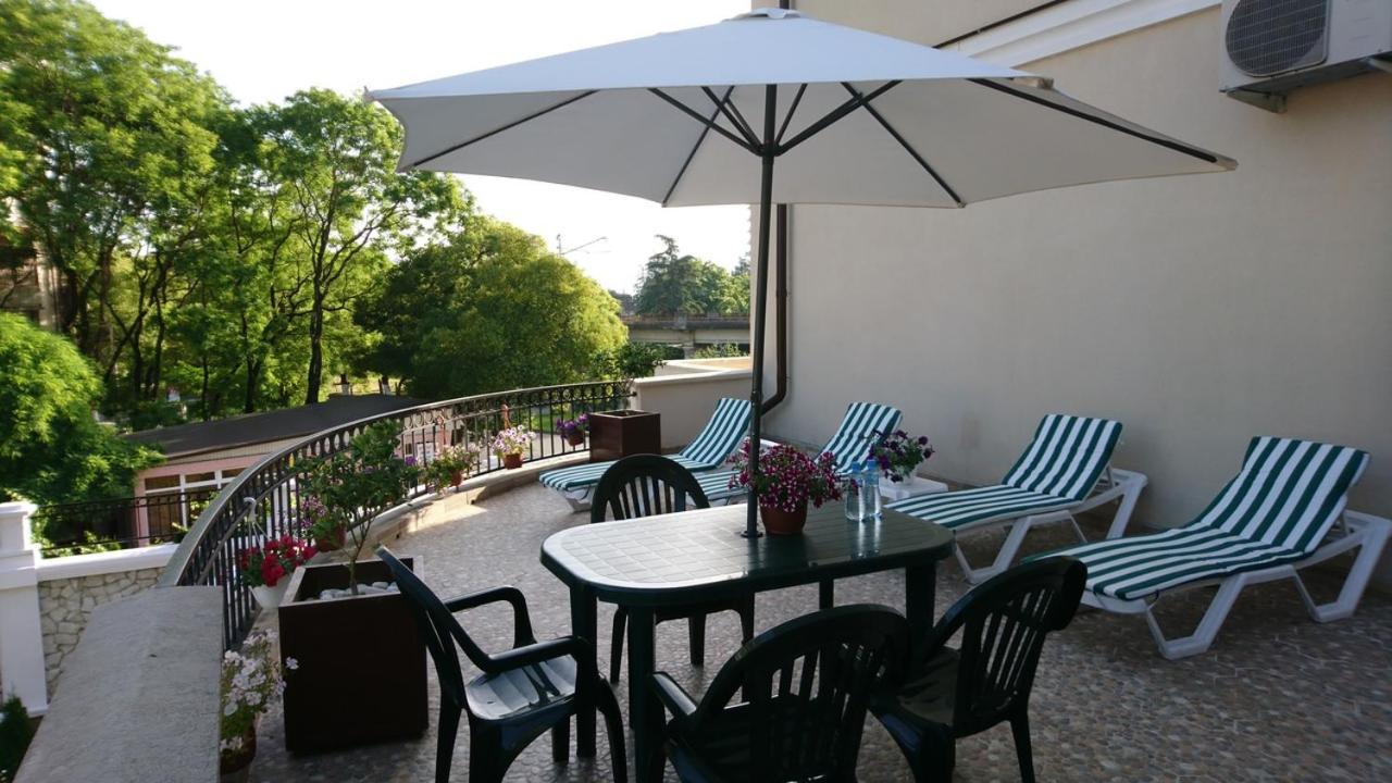 סוקהום Spa Hotel Karakas מראה חיצוני תמונה