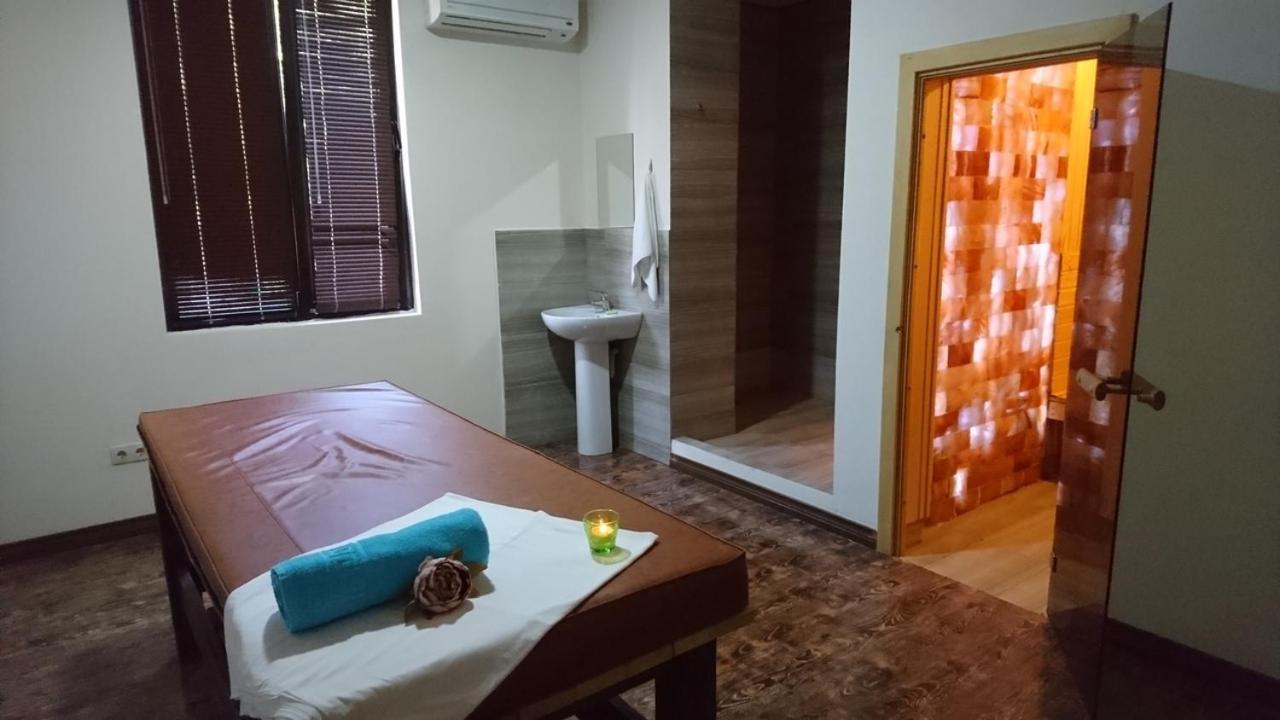 סוקהום Spa Hotel Karakas מראה חיצוני תמונה