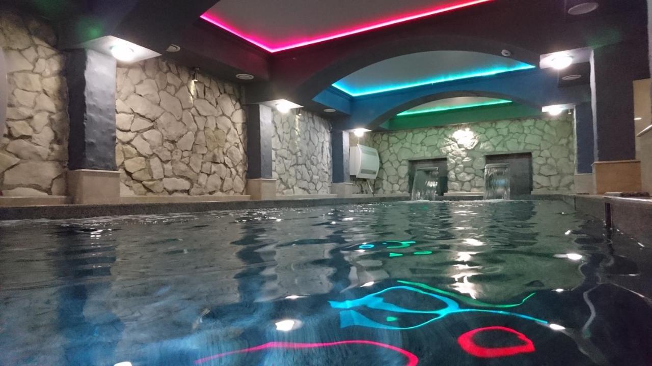 סוקהום Spa Hotel Karakas מראה חיצוני תמונה