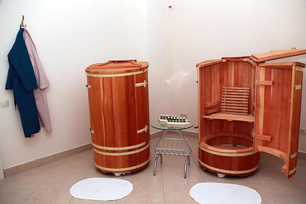 סוקהום Spa Hotel Karakas מראה חיצוני תמונה
